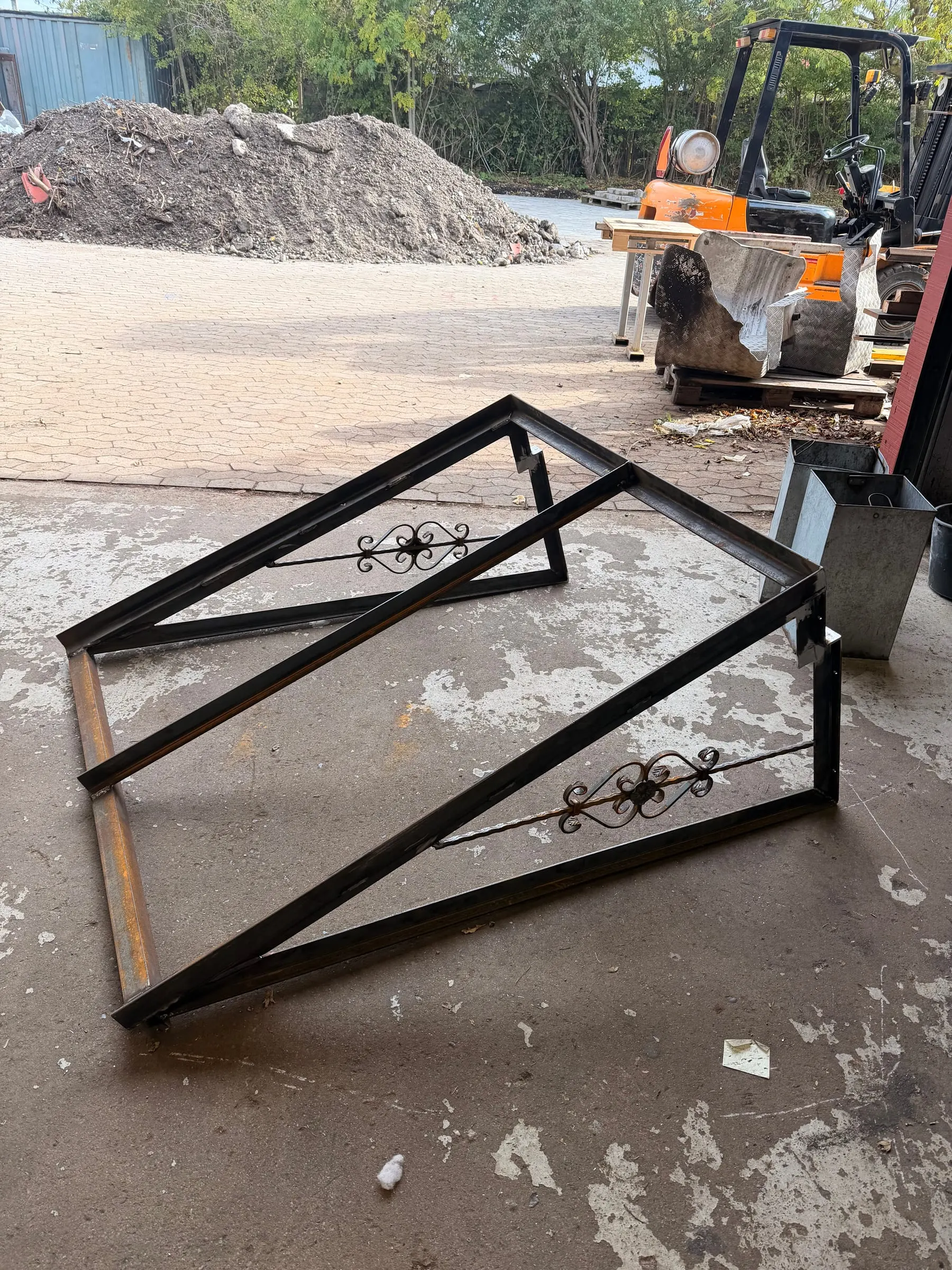 Gelænderfag med ornamenter